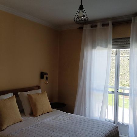 Hostal Pension Mar De Plata Lugo Bagian luar foto