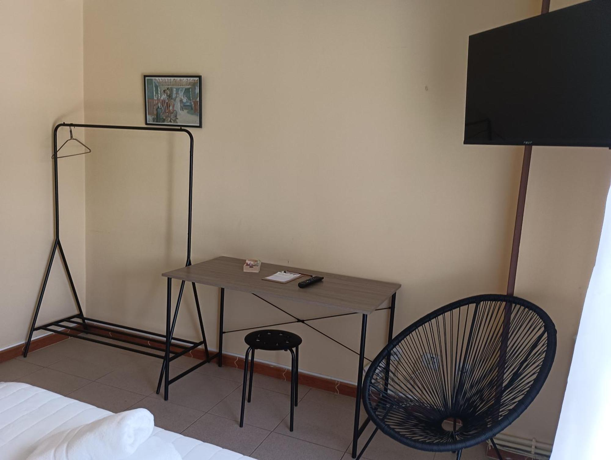 Hostal Pension Mar De Plata Lugo Bagian luar foto