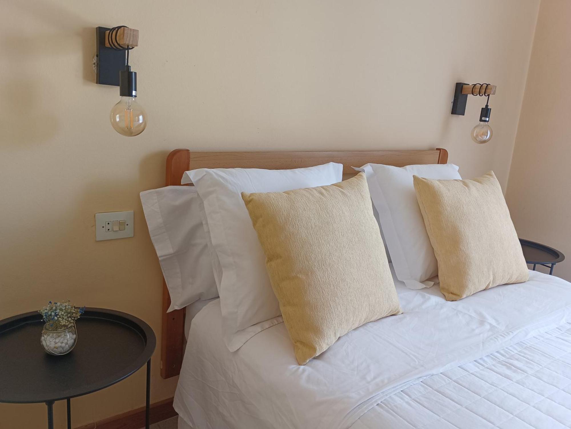 Hostal Pension Mar De Plata Lugo Bagian luar foto